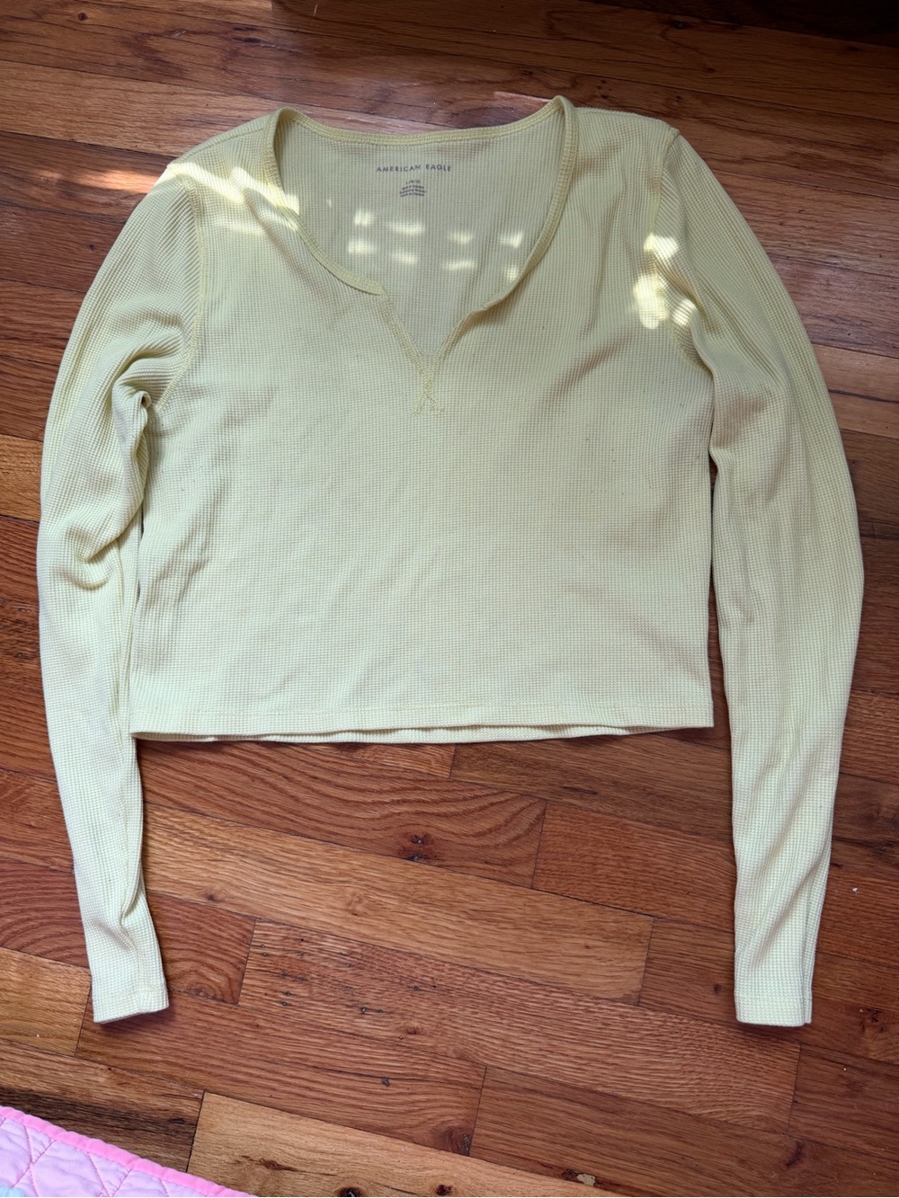 American Eagle Light Yellow Top | Cute Preppy Casual Summer Shirt